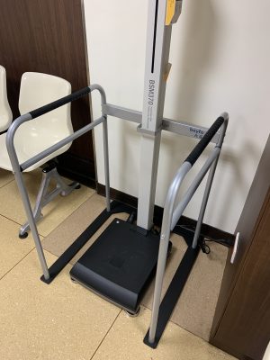 (第二代)體重計安全扶手/底座加厚加寬更穩固/13.8kg 16 身高體重計扶手